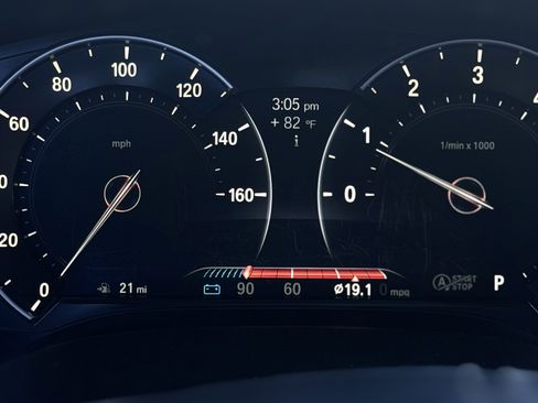 Used 2017 BMW 530i RWD image 33