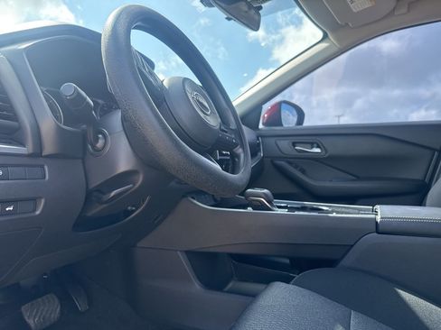 Certified 2024 Nissan Rogue SV image 37