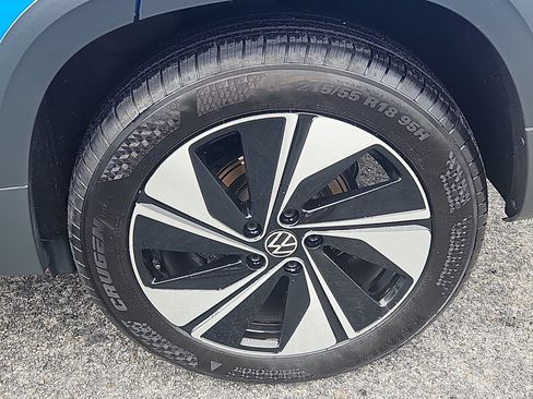 Certified 2024 Volkswagen Taos SE AWD/4WD image 28