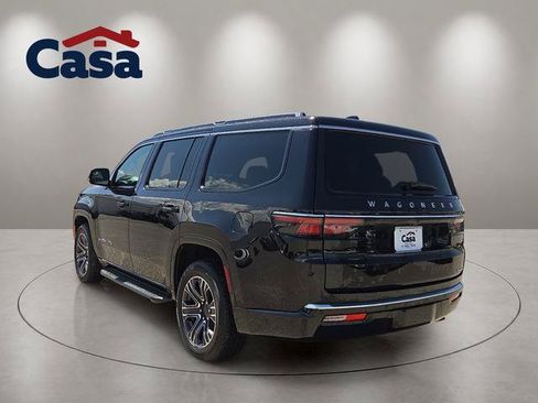 Used 2024 Jeep Wagoneer Series II w/ Flexible Seating Group RWD image 4