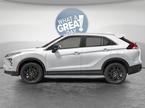 New 2026 Mitsubishi Eclipse Cross LE AWD/4WD image 3
