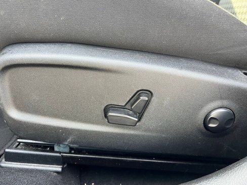 Certified 2023 Dodge Charger GT image 11