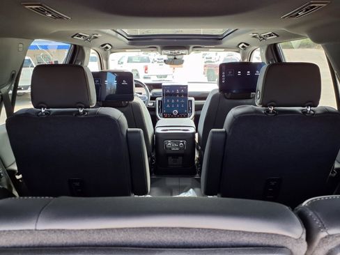 New 2026 GMC Yukon Elevation image 26