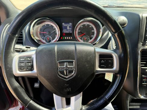 Used 2019 Dodge Grand Caravan GT image 16