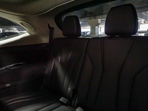 Used 2025 Acura MDX SH-AWD w/ Technology Package image 23