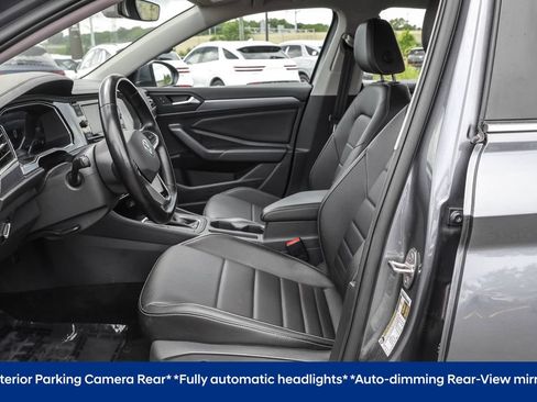 Certified 2023 Volkswagen Jetta SE FWD image 5