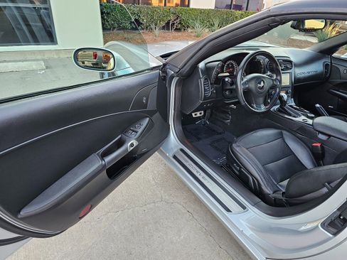 Used 2012 Chevrolet Corvette Coupe w/ 2LT Preferred Equipment Group image 12