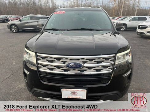 Used 2018 Ford Explorer XLT image 8