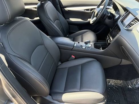 Used 2020 INFINITI QX50 Essential w/ Edition 30 Package FWD image 10