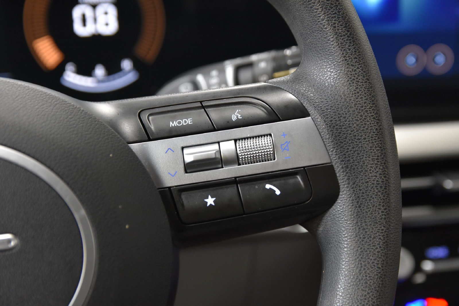 Used 2025 Hyundai Tucson SEL FWD image 14