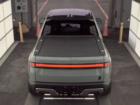 Used 2022 Rivian R1T Adventure AWD/4WD image 4