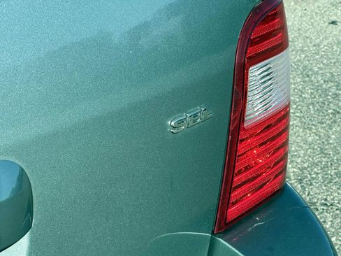 Used 2007 Ford Freestyle SEL image 9