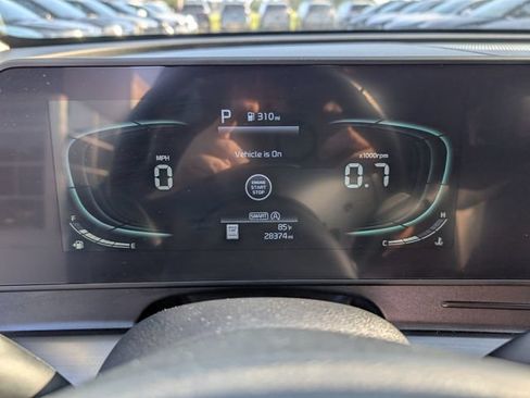 Used 2024 Kia Sportage EX FWD image 19