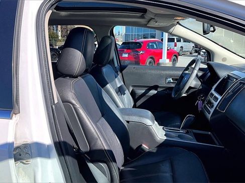 Used 2010 Ford Edge Limited image 27