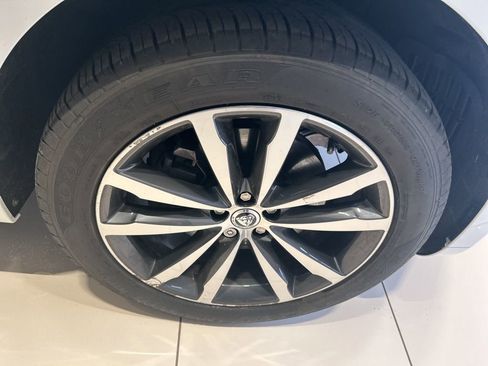 Used 2024 Jaguar F-PACE R-Dynamic S image 24