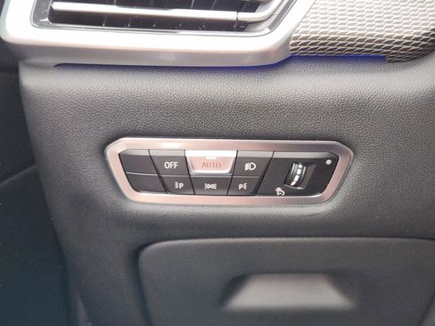 Used 2022 BMW X5 xDrive40i w/ M Sport Package image 21