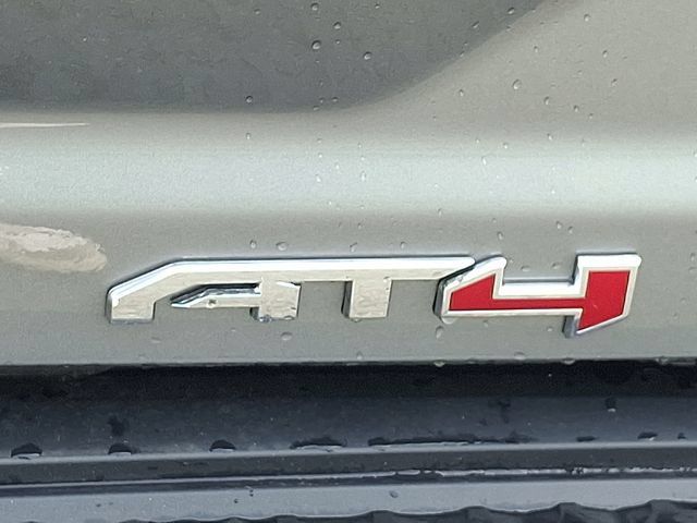 Used 2025 GMC Canyon AT4 w/ Nightfall Edition AWD/4WD image 30