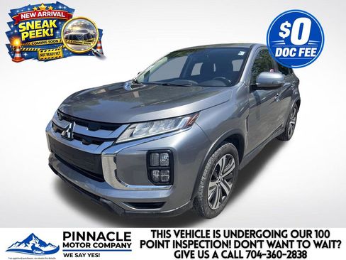 Used 2020 Mitsubishi Outlander Sport SE AWD/4WD image 2