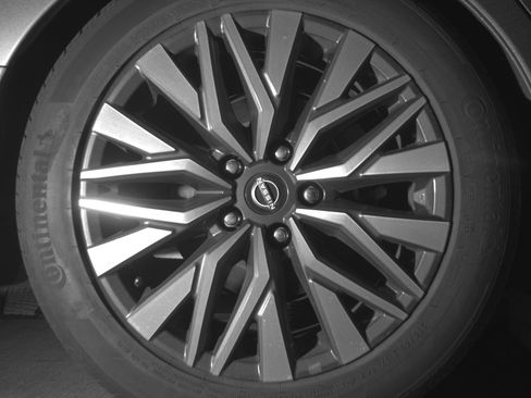 Used 2025 Nissan Altima 2.5 SV image 15