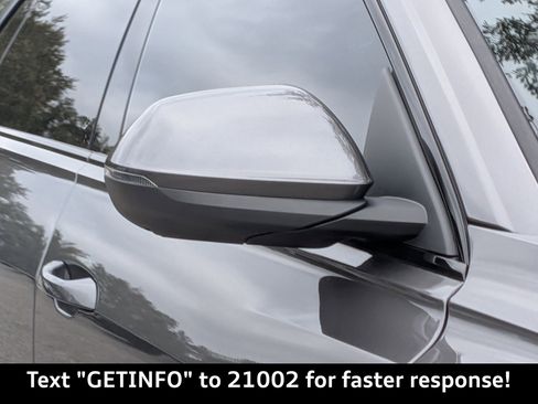 Used 2025 Audi Q8 Premium Plus w/ Premium Plus Package image 13