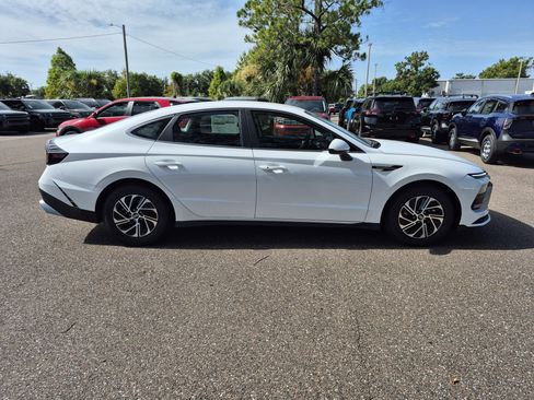 New 2026 Hyundai Sonata Blue FWD image 7