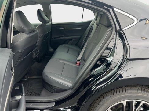 New 2026 Toyota Camry XLE AWD/4WD image 19