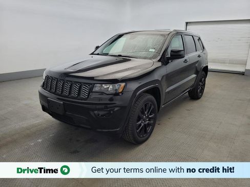 Used 2021 Jeep Grand Cherokee Laredo X AWD/4WD image 1