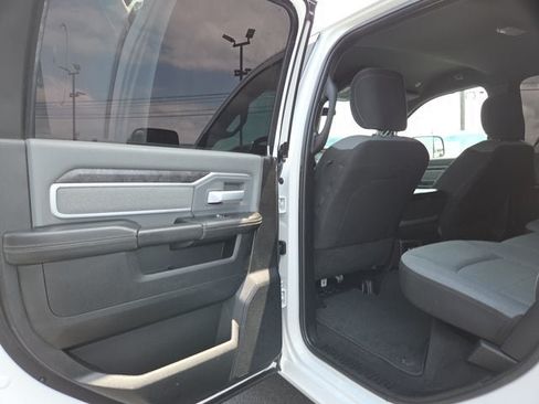 Used 2021 RAM 3500 Big Horn AWD/4WD image 11