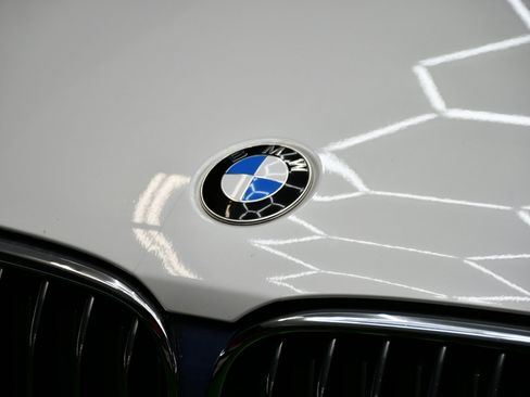 Used 2018 BMW ALPINA B7 xDrive image 7