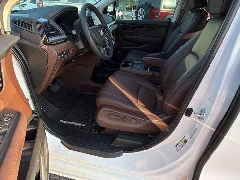 Used 2026 Honda Odyssey Touring image 16