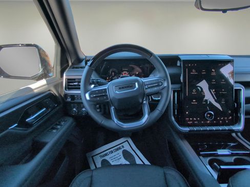 New 2026 GMC Yukon Denali w/ Denali Reserve Package image 15