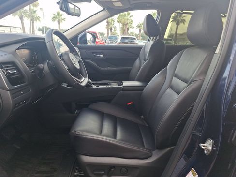 Used 2024 Nissan Rogue SL w/ SL Premium Package FWD image 9