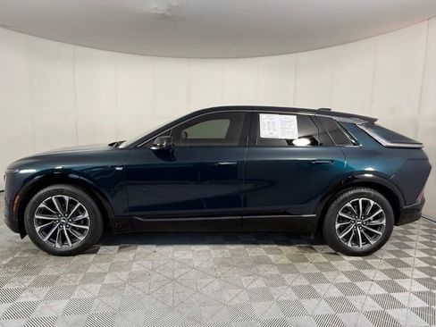 Certified 2024 Cadillac Lyriq Sport AWD/4WD image 3