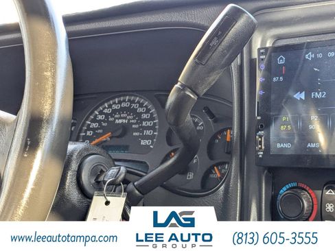 Used 2004 Chevrolet Avalanche Z66 w/ Preferred Equipment Group image 18