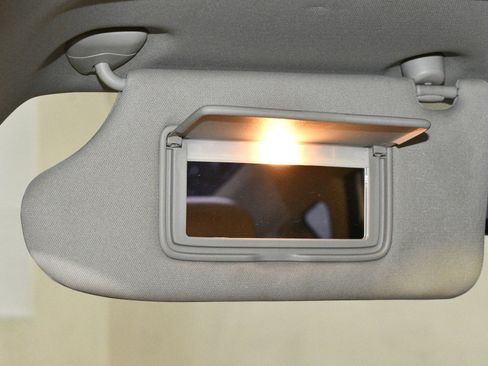 Used 2016 Nissan Altima 2.5 SL w/ 2.5 Technology Package image 21