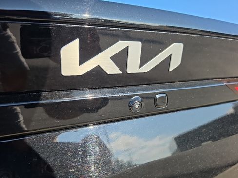 Used 2025 Kia K4 FWD image 16