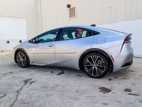 Certified 2024 Toyota Prius Limited image 10