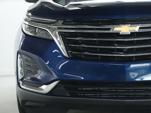 Used 2022 Chevrolet Equinox Premier AWD/4WD image 8