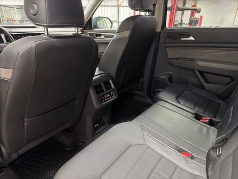 Used 2023 Volkswagen Atlas SEL Premium image 14