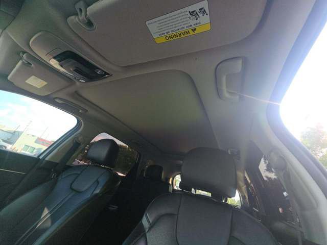Used 2023 Kia Sorento SX FWD image 10