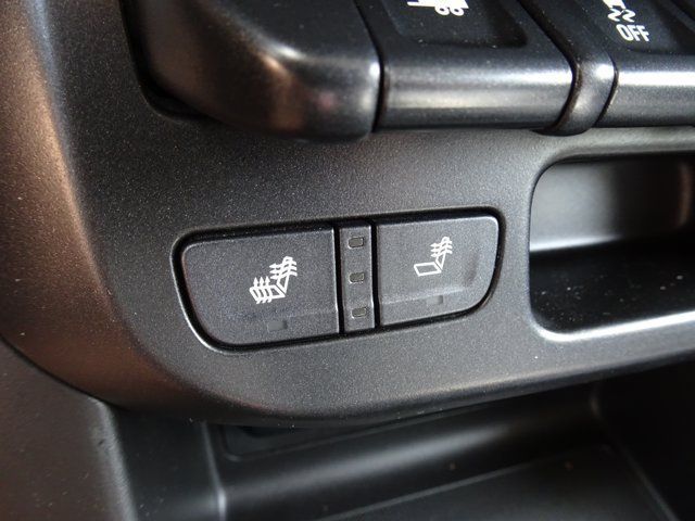 Used 2022 Chevrolet Colorado Z71 AWD/4WD image 26