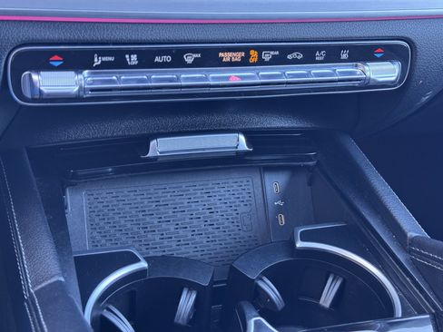 Used 2024 Mercedes-Benz GLE 450e 4MATIC image 28