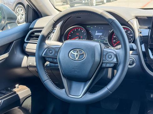 Used 2023 Toyota Camry XSE FWD image 14