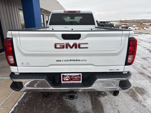 Used 2024 GMC Sierra 3500 SLE w/ SLE Convenience Package image 7