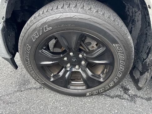 Used 2020 RAM 1500 Laramie AWD/4WD image 29