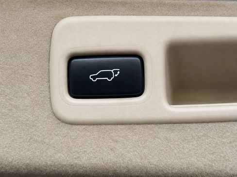 Used 2013 Lexus RX 450h AWD image 19