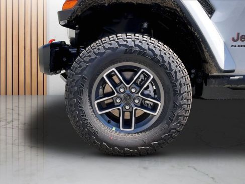 New 2026 Jeep Gladiator Mojave AWD/4WD image 30