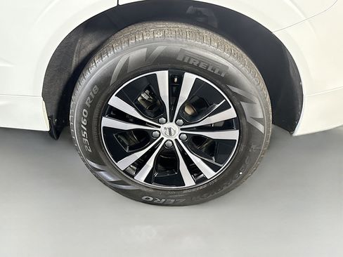 Used 2023 Volvo XC60 B5 Core FWD image 37