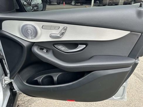 Used 2020 Mercedes-Benz GLC 300 image 8