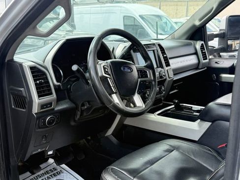 Used 2019 Ford F250 Lariat w/ Lariat Value Package image 16